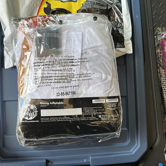 NEW Never Opened Adult Gizmo Inflatable Costume - Gremlins (One size fits most) - Picture 4 of 5